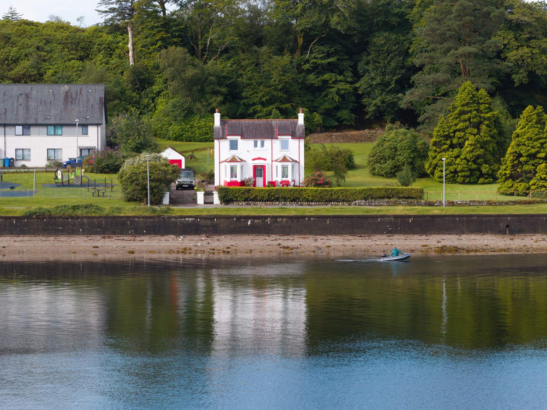Camusasaig sits right on the water's edge.