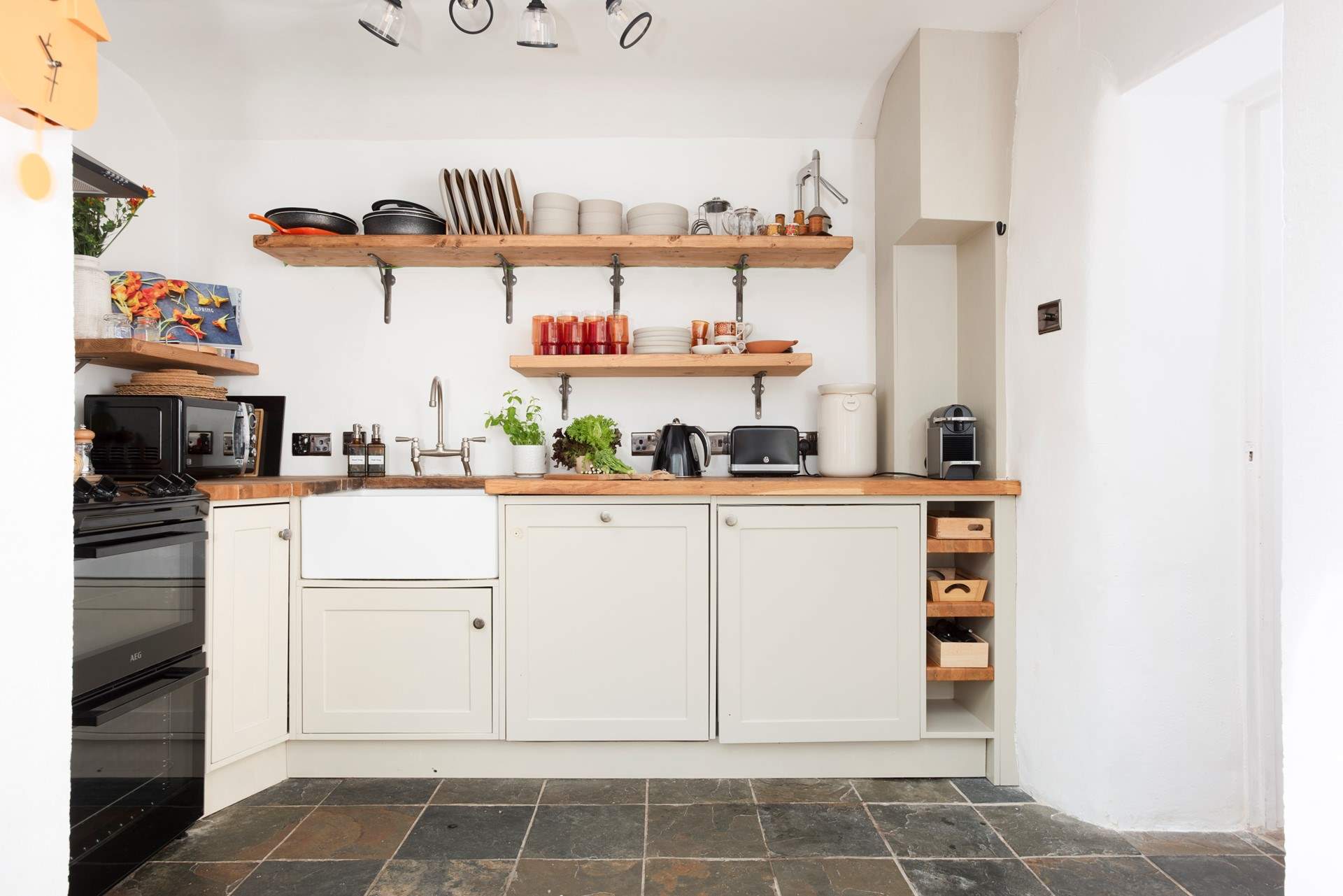 The modern farmhouse-style kitchen. 