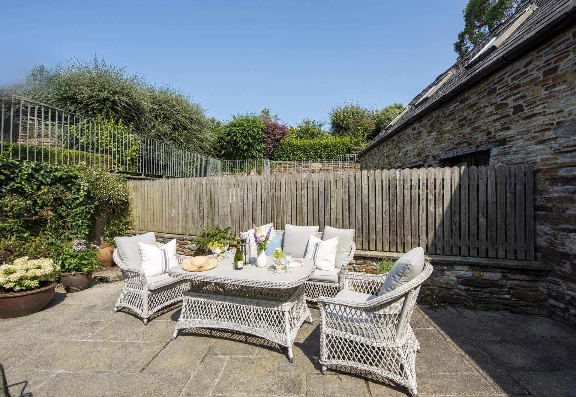 The sheltered courtyard is the perfect spot for al fresco dining in the best of the Cornish sunshine. 