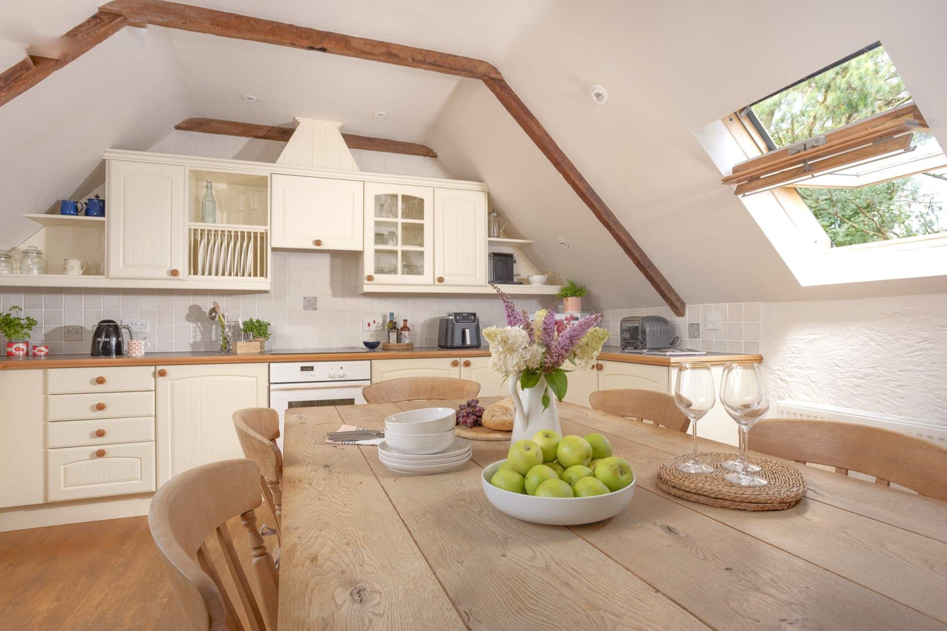 Enjoy leisurely holiday meals whilst staying at Beau's Barn.