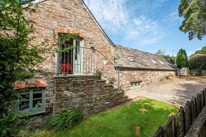 Beau's Barn,Sleeps 6 + cot, 3.4 miles S of Padstow