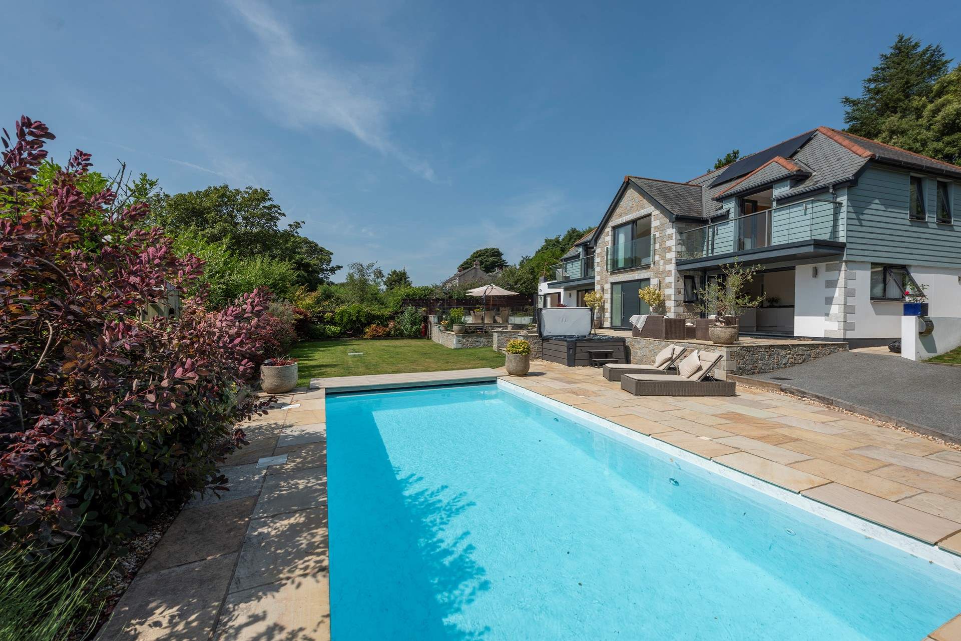 Welcome to Carn Marth Lodge
