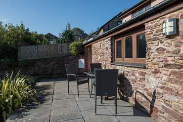 The patio is an ideal spot to enjoy a spot of sun whilst enjoying a good book and a glass of something tasty.