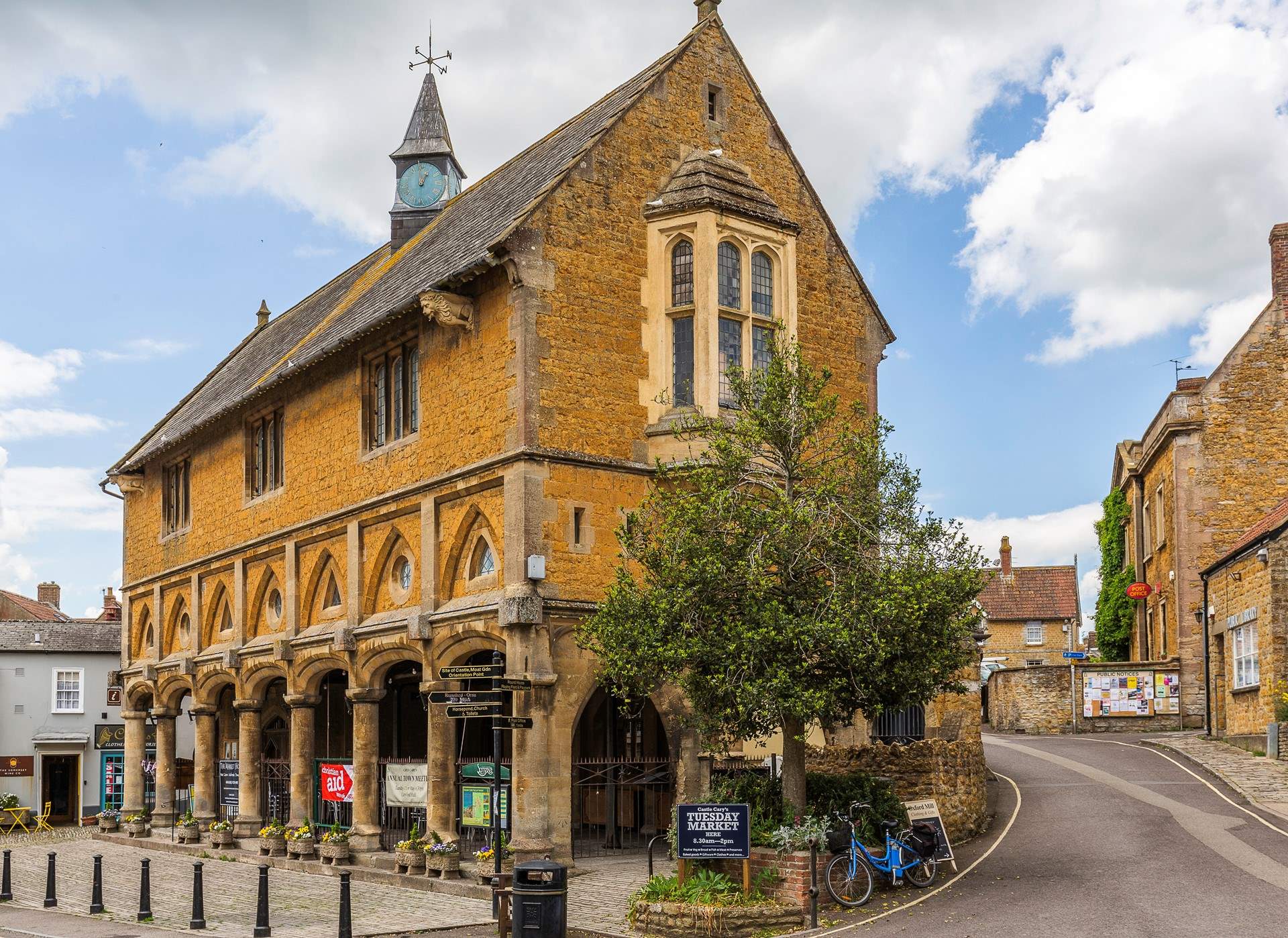 Castle Cary is just a short drive and very much worth a visit, especially a Tuesday which is market day.