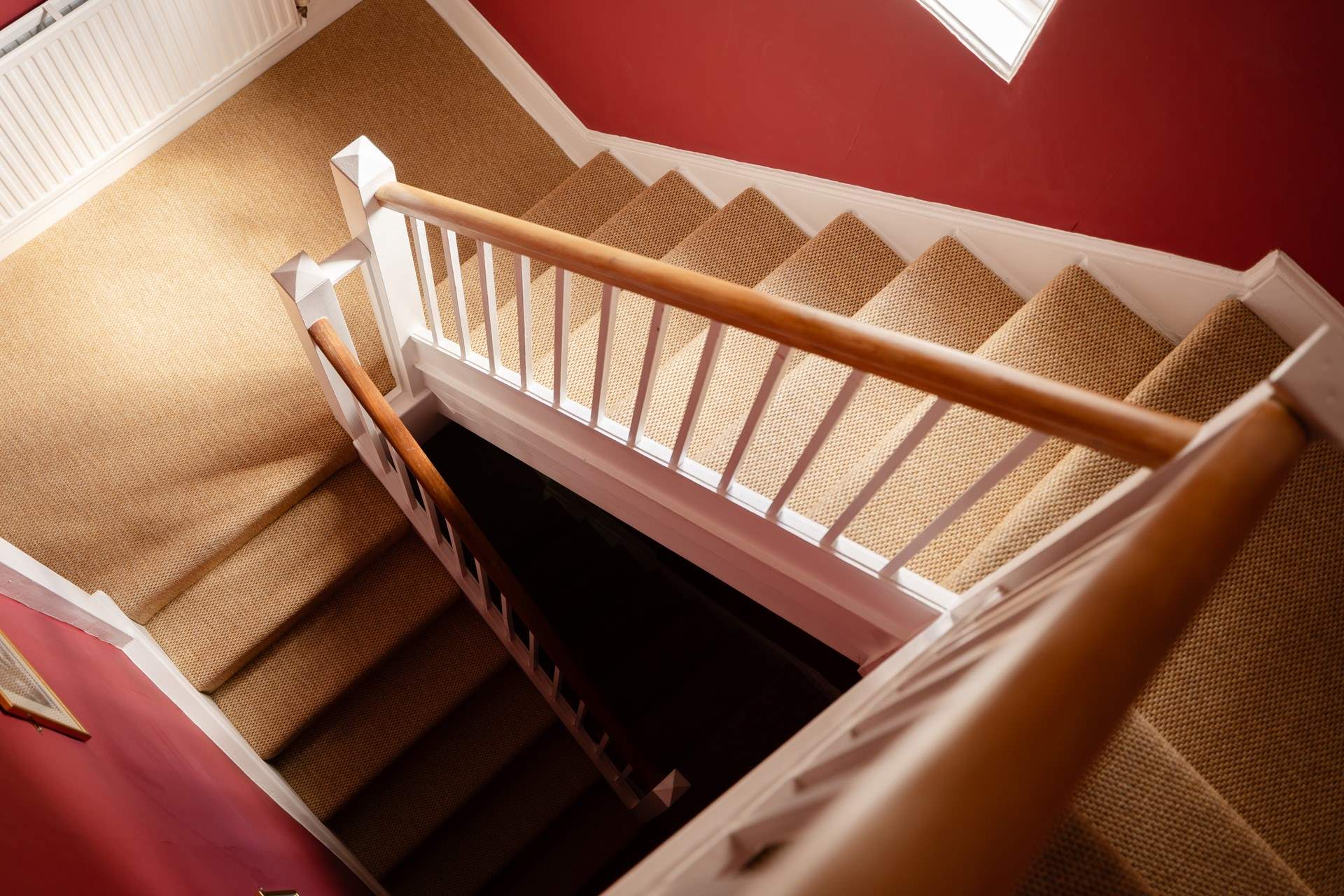 The ceiling as you climb the stairs to the second floor is low. Please mind your head. 