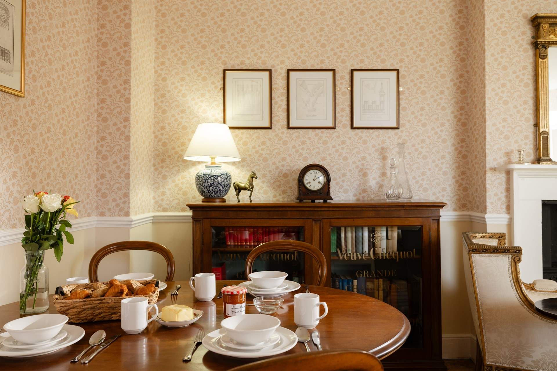 The antique table is just the place for an informal breakfast or a romantic dinner.