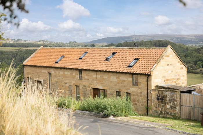 Goaf Cottage is a 2 bedroom, dog friendly self catering cottage near Whitby.