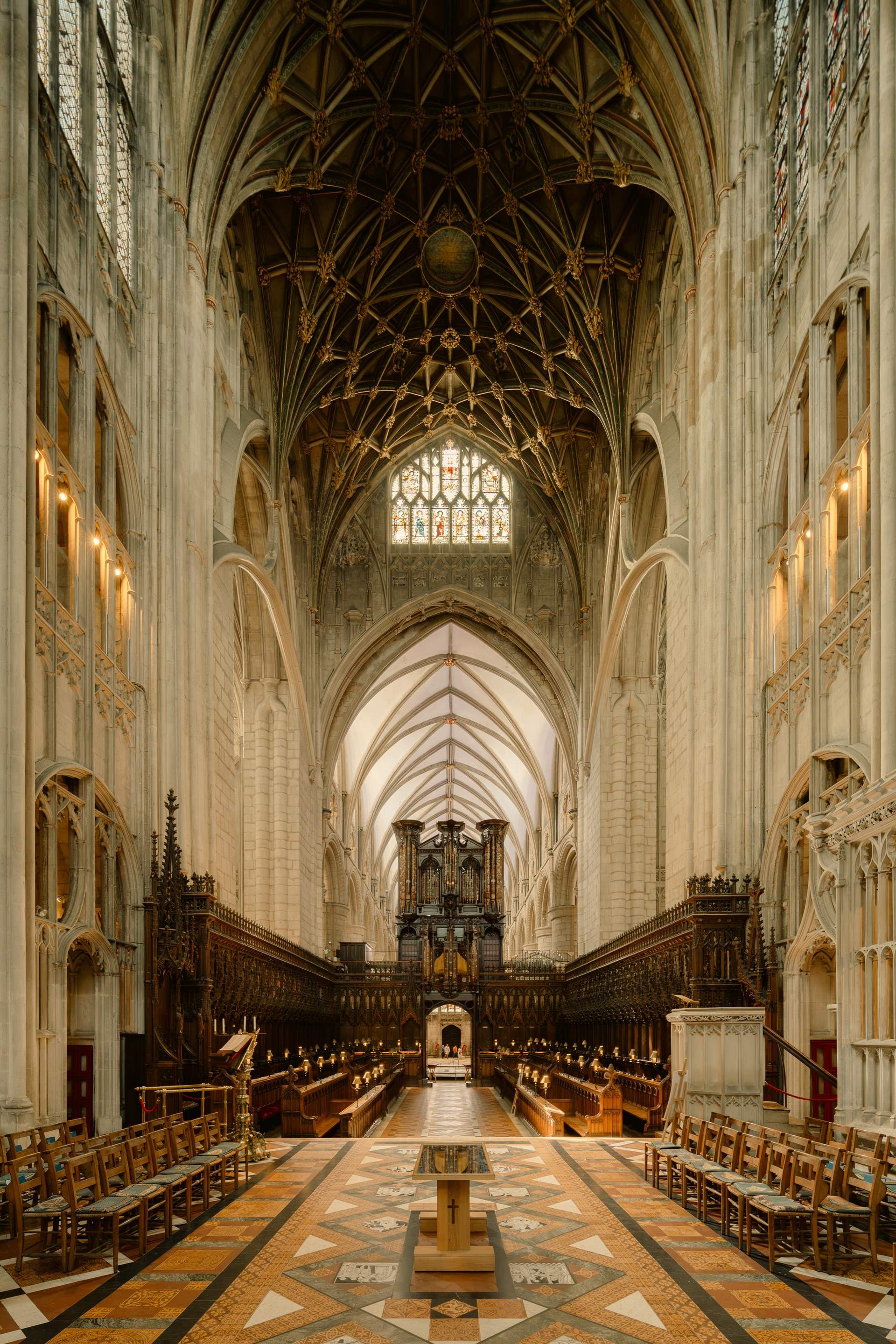 Discover the breathtaking beauty of Gloucester with a visit to the cathedral. 