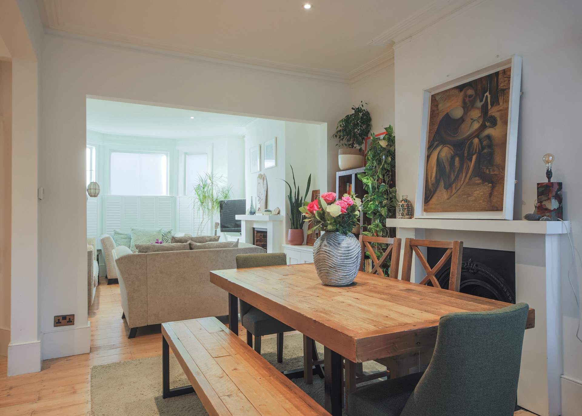 The dining-table for leisurely mealtimes together.