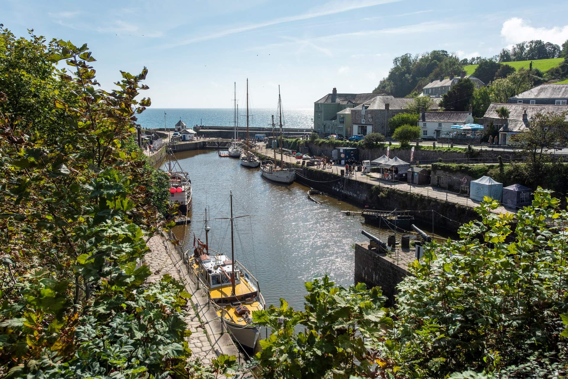 The historic port at Charlestown is a short stroll away.