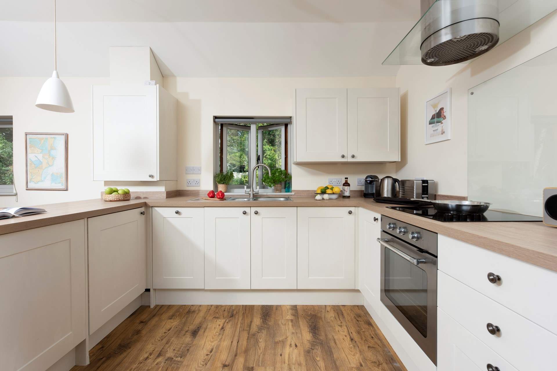 The stylish kitchen has all the equipment you'll need. 