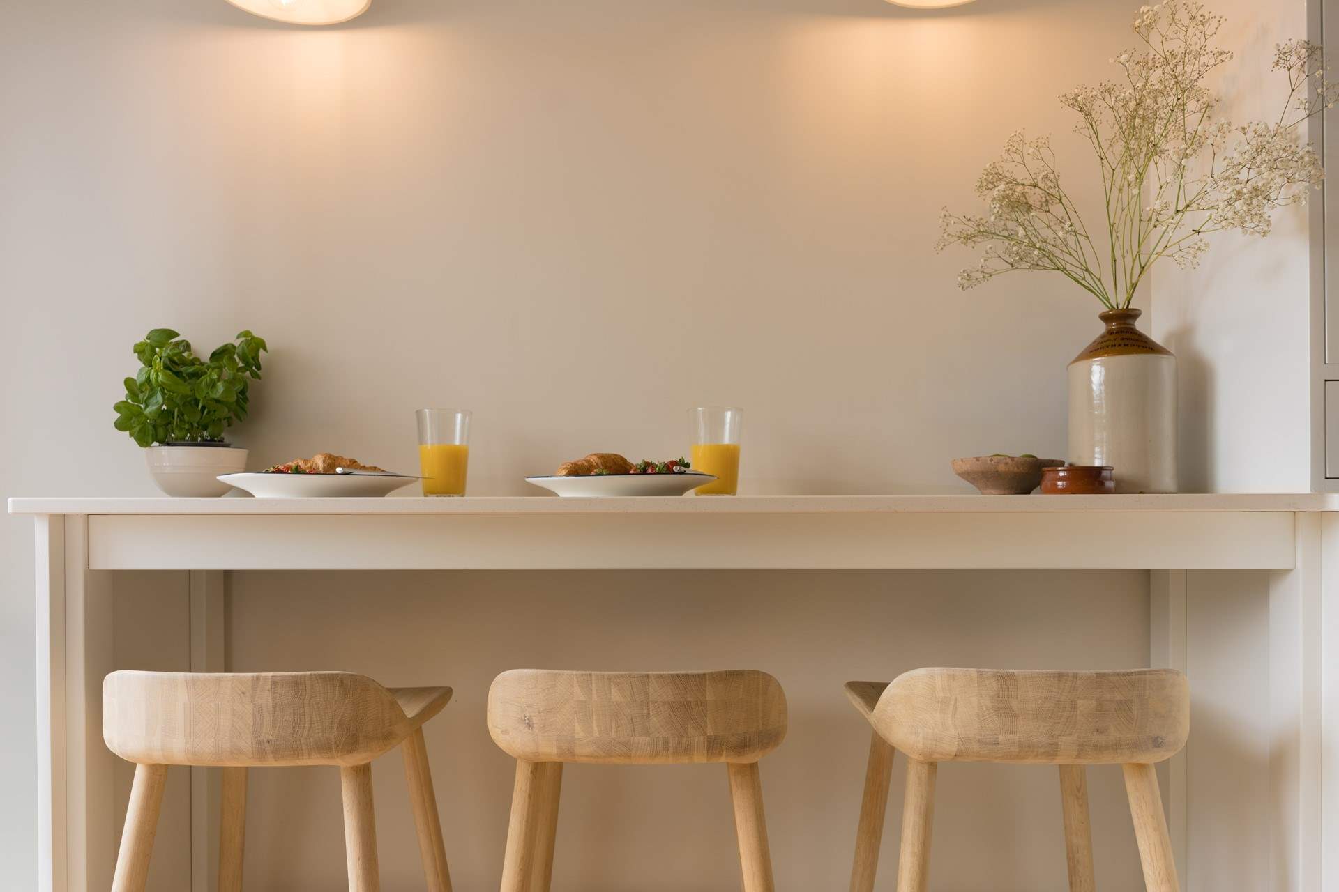 Your breakfast-bar awaits.