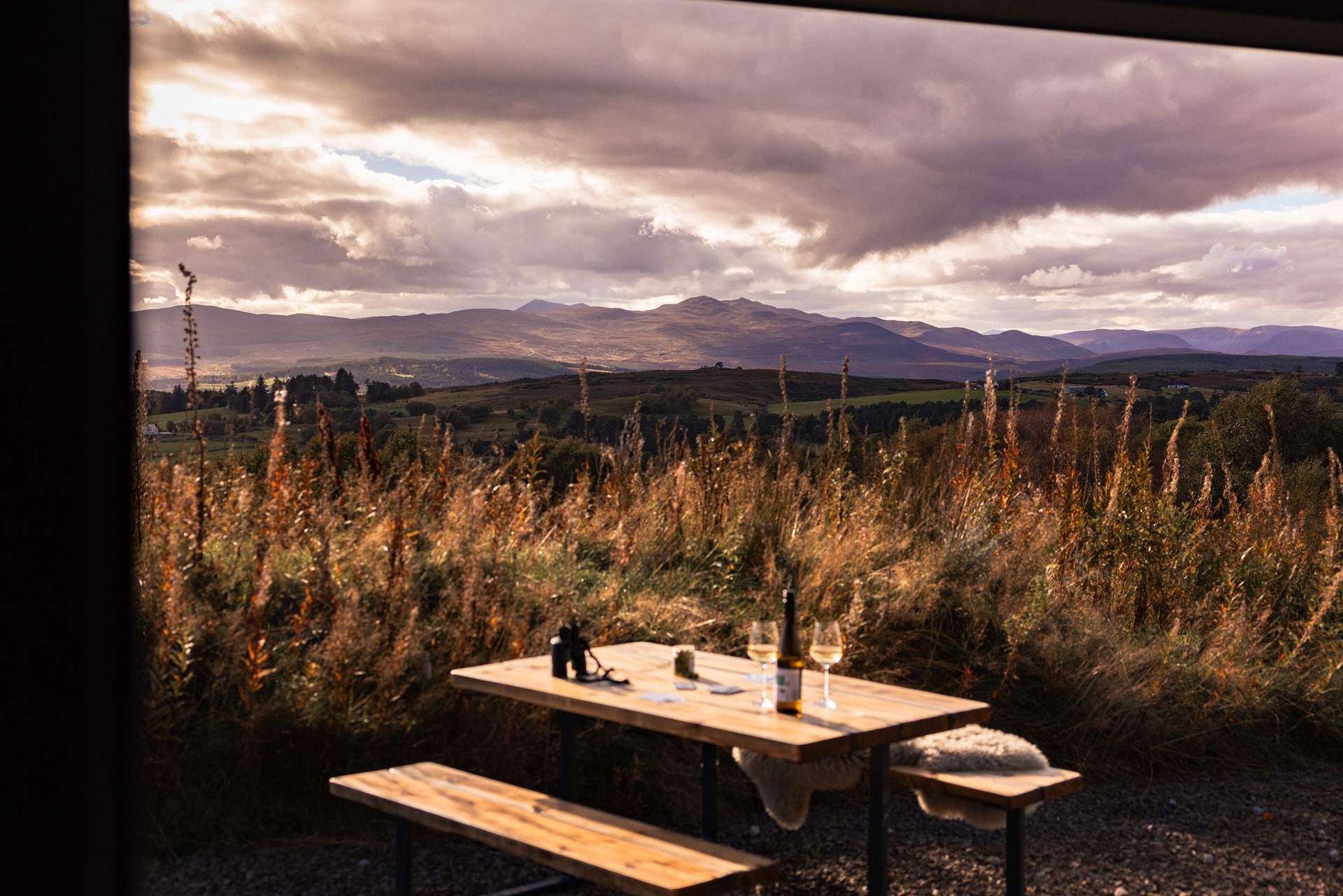 Enjoy alfresco moments with far-reaching views of the mountains.