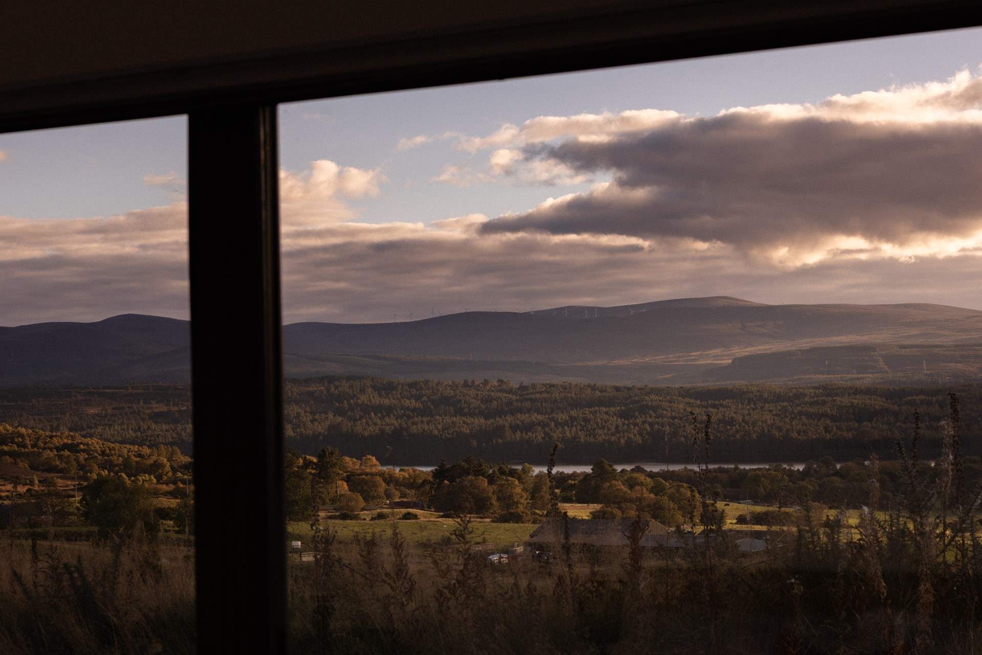 A dreamy lochside location.