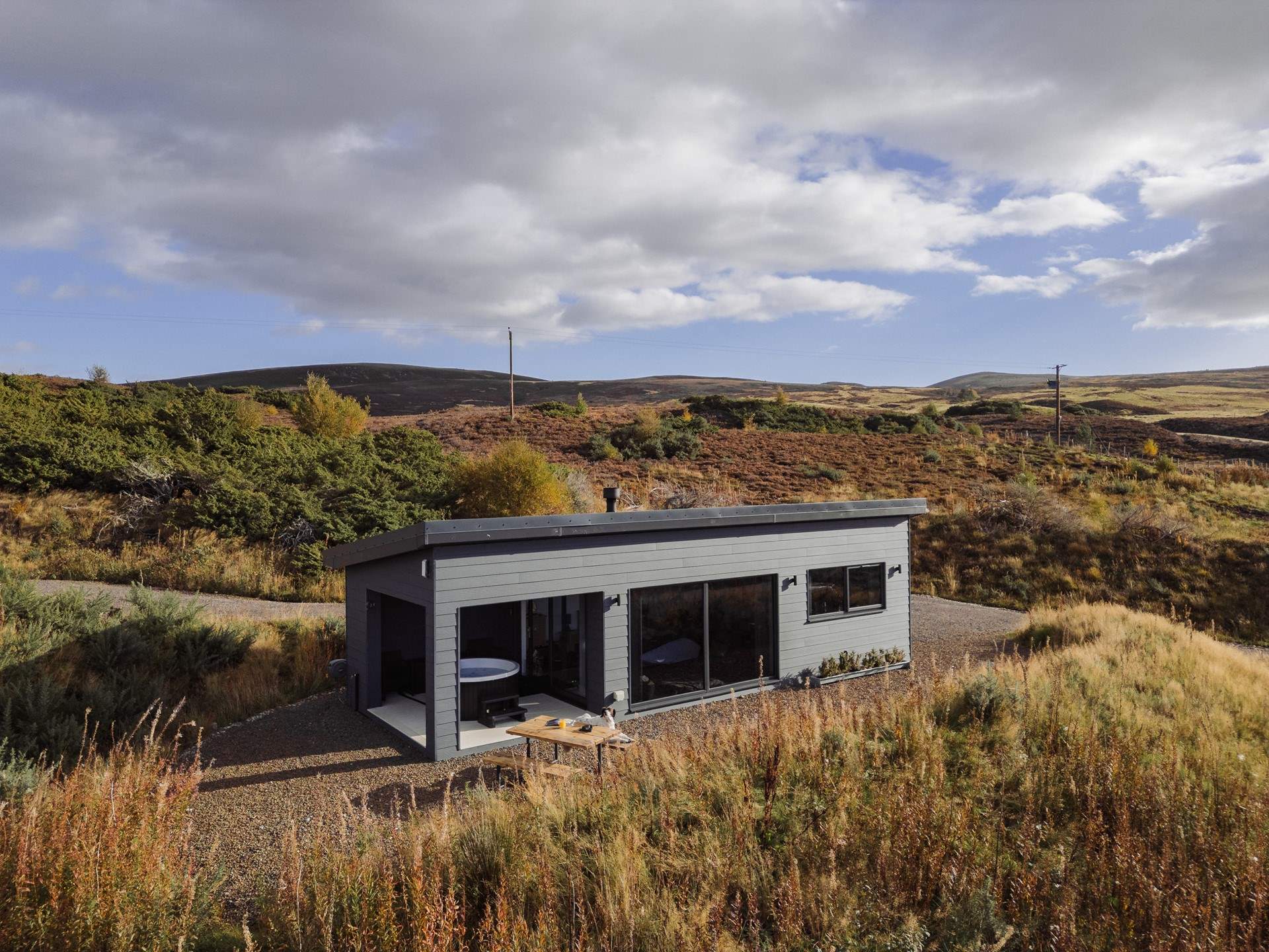 A spellbinding lochside cabin in the Highlands.