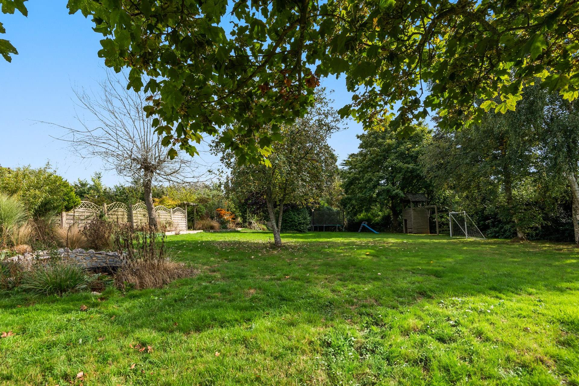 A game of hide and seek in these beautiful gardens awaits. Please note the shallow pond to the left of the image. Please don't leave youngsters unsupervised in this part of the garden.