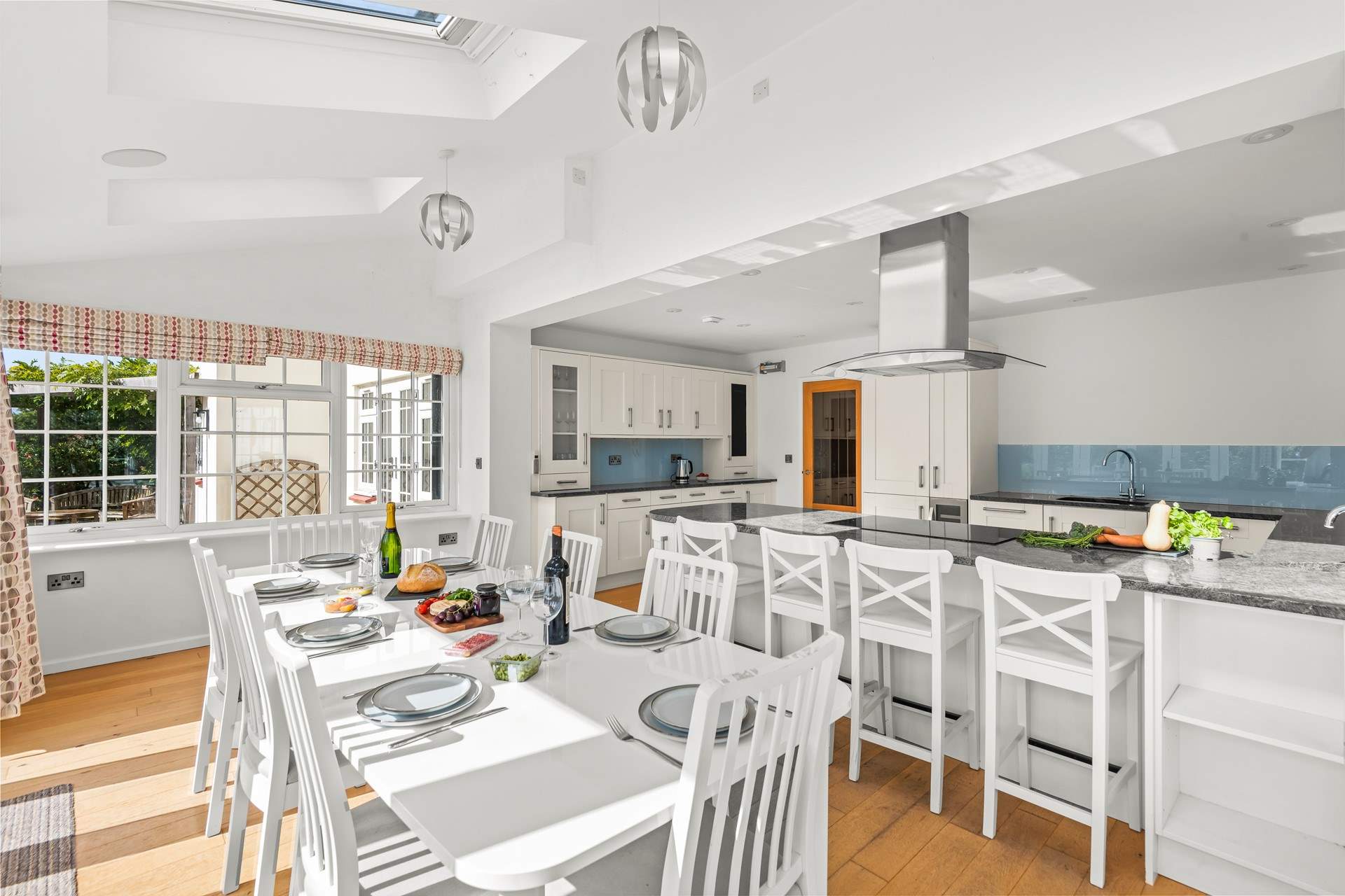 Serving up a feast in this beautiful setting is the perfect way to celebrate that special occasion.