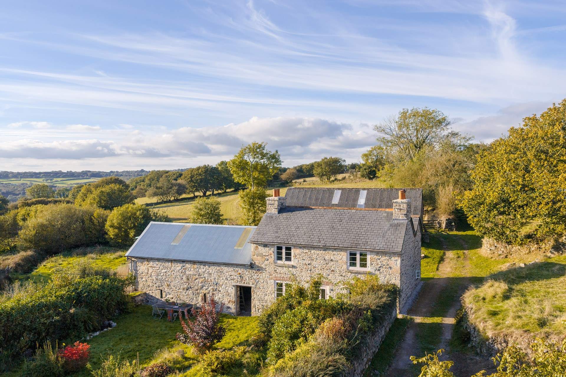 Welcome to Urgles Farmhouse; perfectly positioned within Dartmoor National Park.