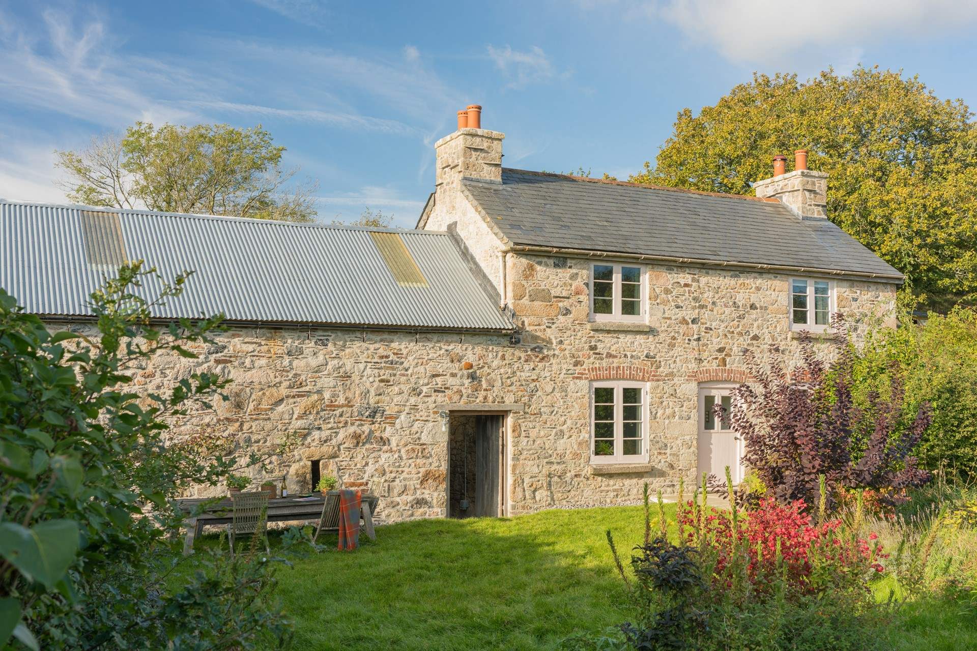 The perfect spot for a relaxed and enjoyable al fresco evening where you can enjoy the wild and seasonal garden.