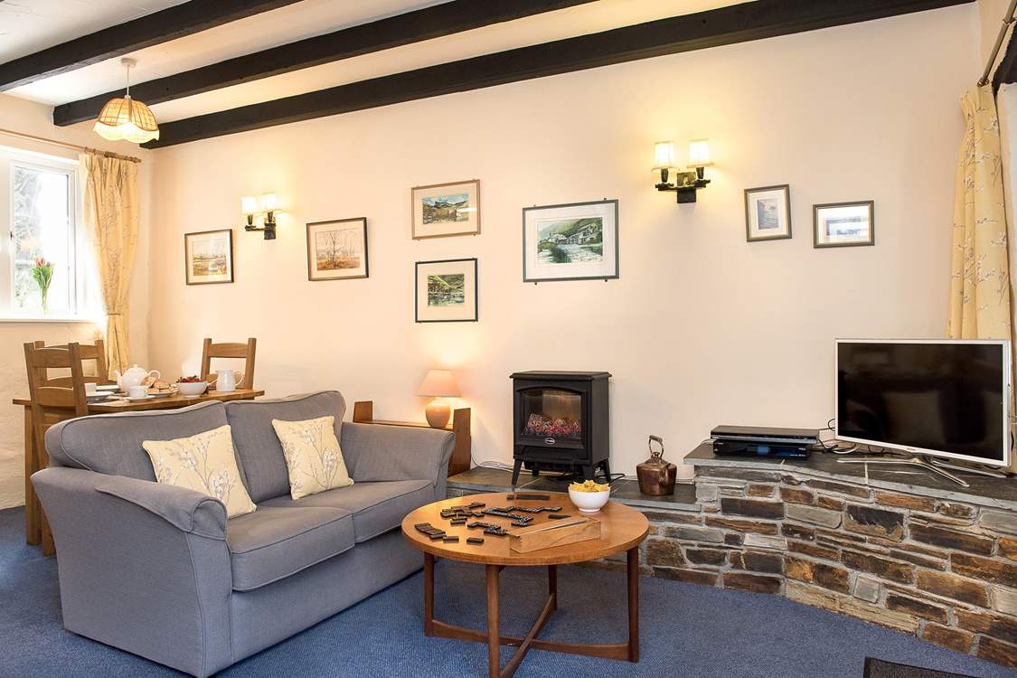 The Shippen has a coal-effect electric fire - perfect for those out-of-season breaks.