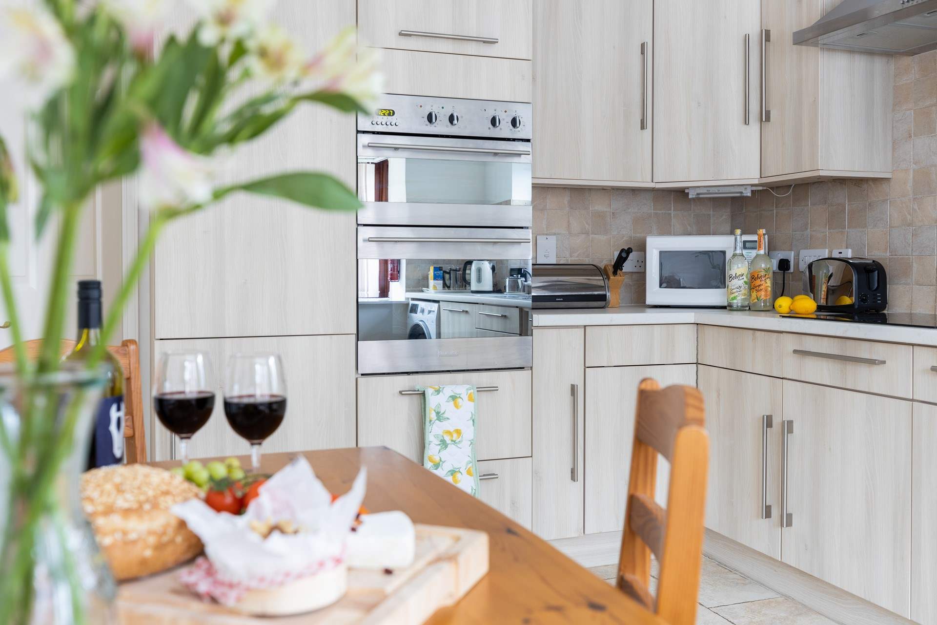 Shop at local farm shops for the freshest of Cornish produce. 