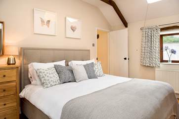 The Granary has four beautifully furnished bedrooms.