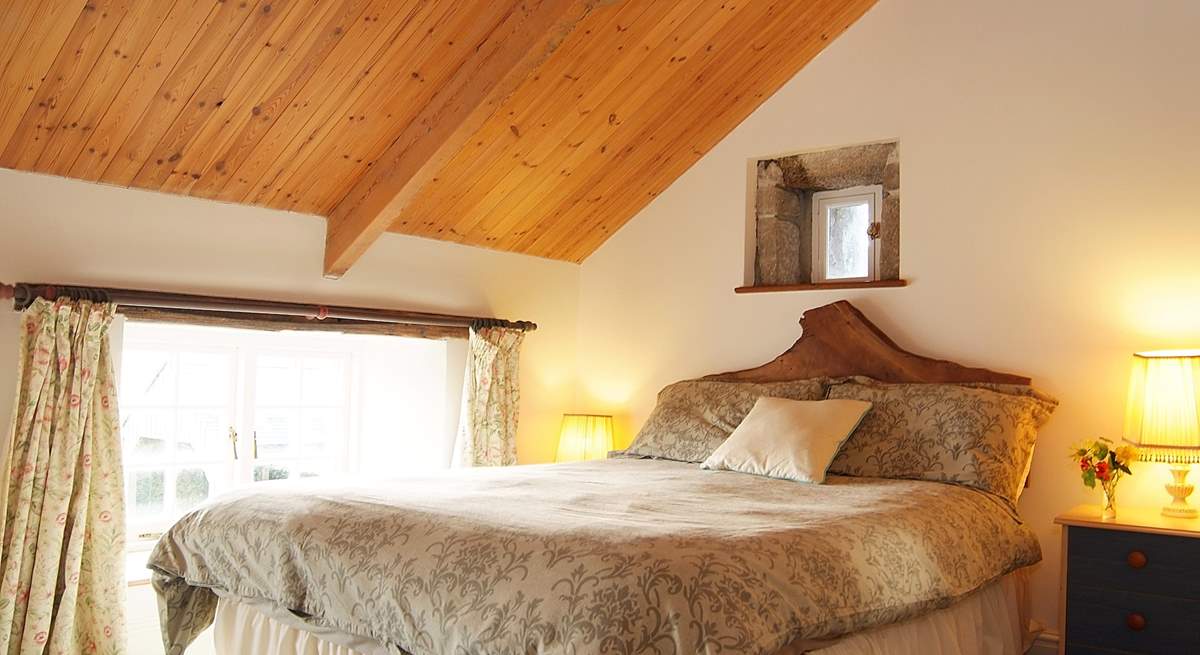 Bedroom 3 (first floor) has a king-size double bed and an en suite shower-room.