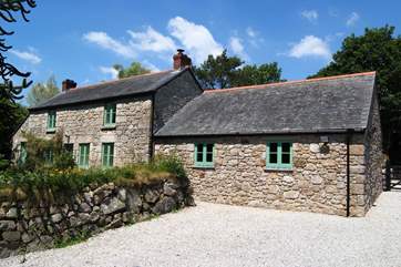 The exterior of deceptively spacious Seaureaugh Cottage.