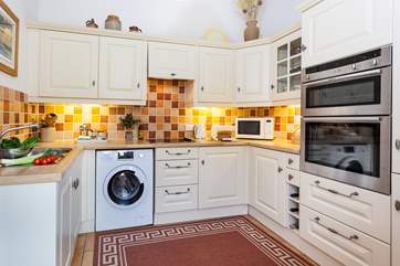 The kitchen is very well-equipped.