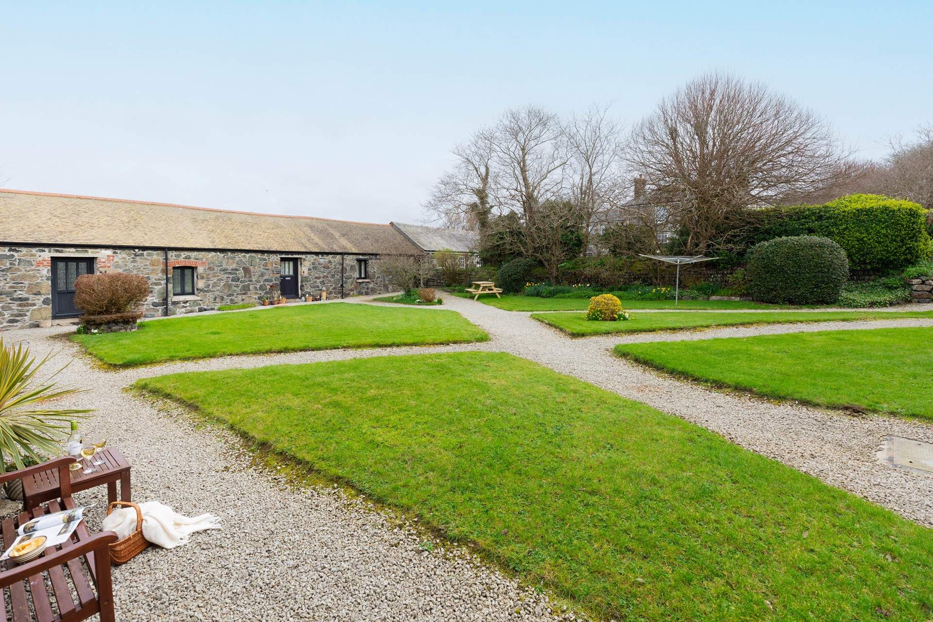 The shared courtyard garden.