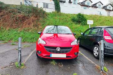 The extra car parking space is also suitable for a medium sized car (such as a golf).