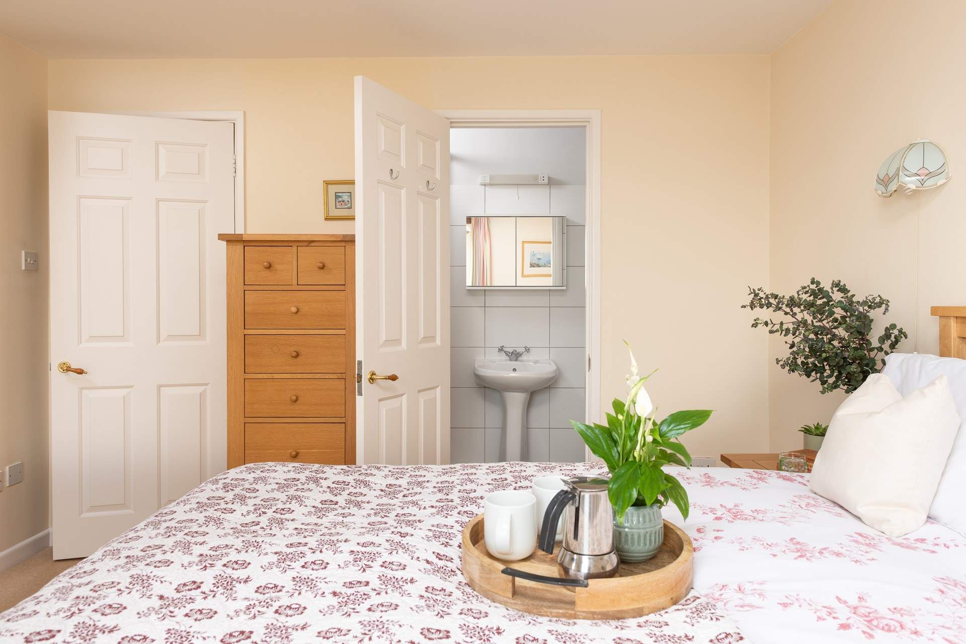 The handy en suite shower-room to bedroom 1.