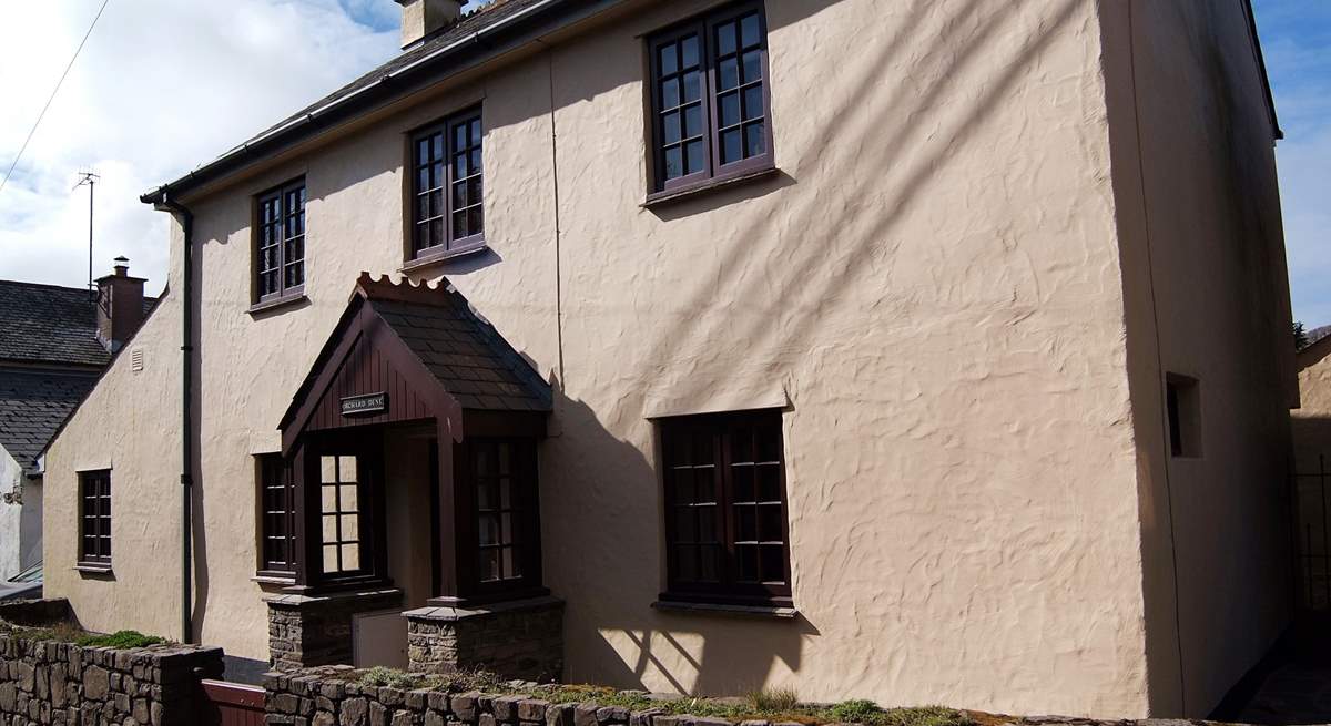 The cottage fronts onto the little village road, parking is to the left-hand side, and from there you can go straight through to the patio.