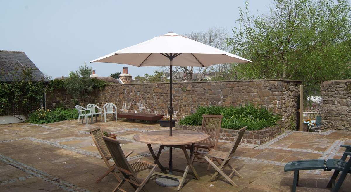 This is the huge, fully enclosed terrace for guests' sole use. Gates from the private parking space lead straight into the courtyard so unpacking is easy.