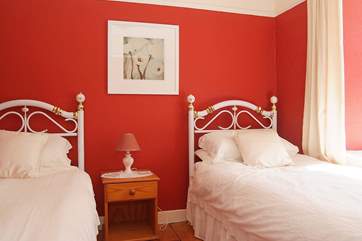 Bedroom 3 has twin beds.