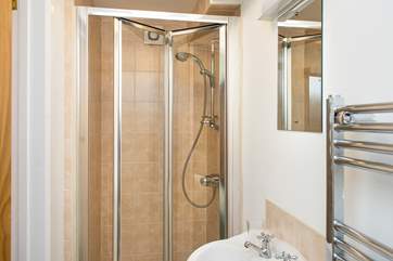 With so many en suites there will no queuing in the morning when you are getting ready to go out for the day and explore all that this wonderful part of Cornwall has to offer.