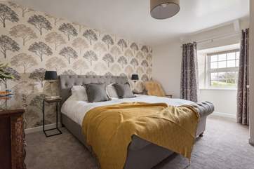 The fabulous master bedroom (Bedroom 2).