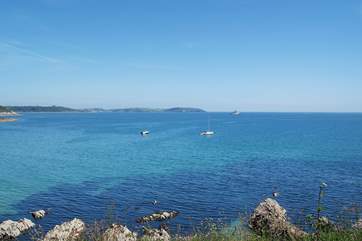 Looking over to the Roseland Peninsula from the cliffs at Maenporth.