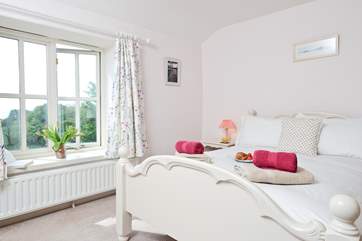 The en-suite double bedroom.