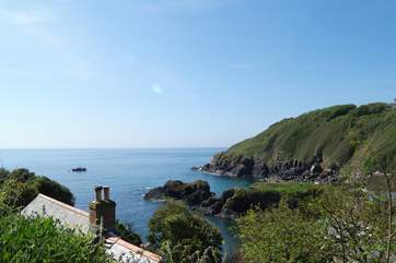 The spectacular view as you ascend the footpath to the cottage.