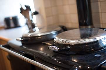 Perfect for cooking for large gatherings (augmented by an electric cooker in the utility-room if required).