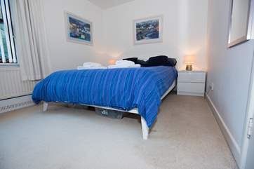 Bedroom 1 has a 5' double bed.