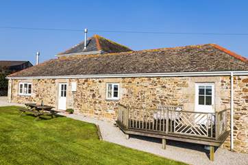 Rowes cottage has its own private garden to the front.