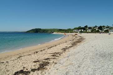 Gyllyngvase beach is a ten minute walk away, perfect for watersports and patrolled by life guards in the holiday season.