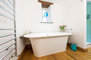 A double-ended bath in the family bathroom for deep relaxing soaks after days spent exploring this lovely part of Cornwall.