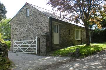 The cottages can be gated off from the lane.
