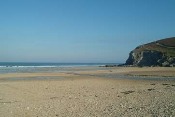 The sandy beach at Porthtowan is a five minute drive away, patrolled by lifeguards throughout the season.