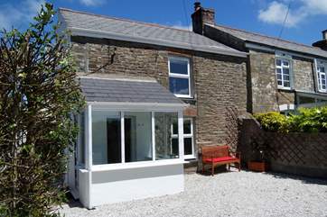 Gillyvean is on the edge of the village of St Agnes within walking distance of pubs and restaurants.