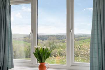 Wonderful, far-reaching countryside views from Bedroom 1.