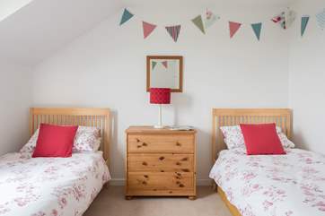 Bedroom 4 has twin beds.